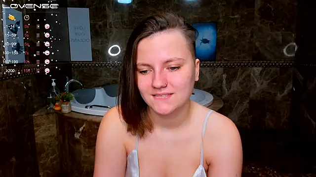 MelindaTin online show from November 23, 2025, 12:43 am