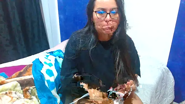 Ixchel Anaid online show from December 22, 2025, 7:38 am