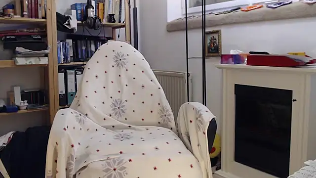 Snapshot of tibe50 chatting on March 6, 2025, 6:05 pm tibe50 online show from March 6, 2025, 6:05 pm