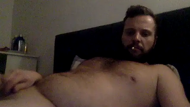 Snapshot of Dirty0892 chatting on October 30, 2025, 6:37 am Dirty0892 online show from October 30, 2025, 6:37 am