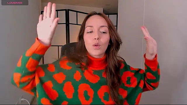 molly marmalade  online show from March 16, 2026, 7:40 pm