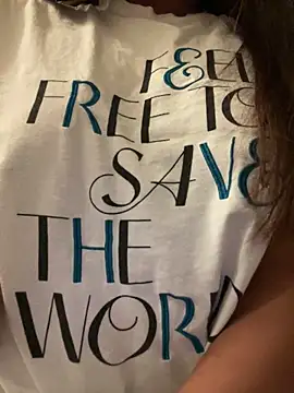 Snapshot of Aestheticsgirl chatting on September 9, 2025, 9:14 pm Aestheticsgirl online show from September 9, 2025, 9:14 pm