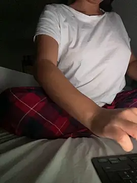 Snapshot of Aestheticsgirl chatting on October 7, 2025, 10:07 pm Aestheticsgirl online show from October 7, 2025, 10:07 pm