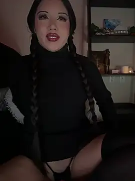 Amanita Bloom online show from February 1, 2025, 2:37 am