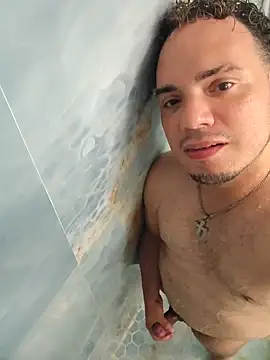 Snapshot of latinoflpr chatting on September 21, 2025, 1:29 am latinoflpr online show from September 21, 2025, 1:29 am