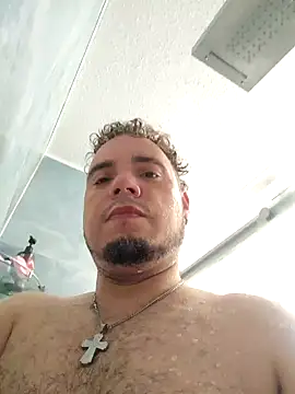 Snapshot of latinoflpr chatting on September 30, 2025, 3:22 am latinoflpr online show from September 30, 2025, 3:22 am