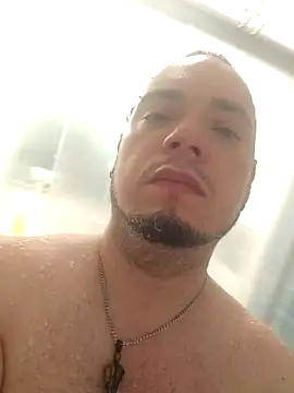 Snapshot of latinoflpr chatting on December 16, 2025, 1:54 am latinoflpr online show from December 16, 2025, 1:54 am