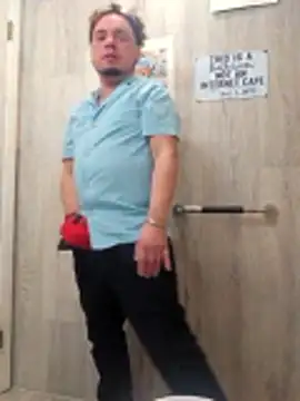 Snapshot of latinoflpr chatting on December 17, 2025, 7:53 pm latinoflpr online show from December 17, 2025, 7:53 pm