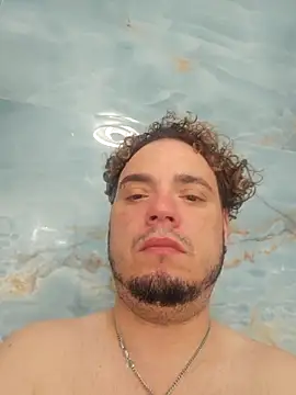 Snapshot of latinoflpr chatting on January 17, 2026, 2:27 am latinoflpr online show from January 17, 2026, 2:27 am