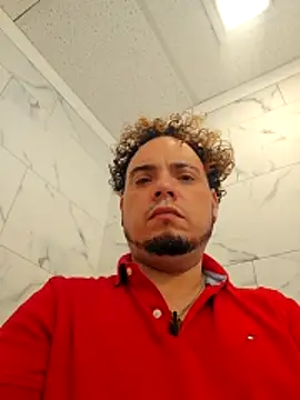 Snapshot of latinoflpr chatting on January 31, 2026, 8:18 pm latinoflpr online show from January 31, 2026, 8:18 pm