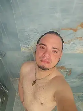 Snapshot of latinoflpr chatting on February 14, 2026, 2:41 am latinoflpr online show from February 14, 2026, 2:41 am