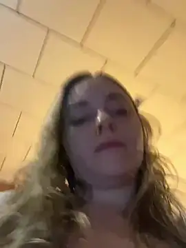 jaseyrae online show from February 8, 2025, 9:57 pm