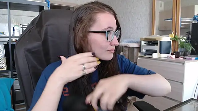 Snapshot of AnKey_Rayah chatting on December 18, 2024, 7:04 am AnKey Rayah online show from December 18, 2024, 7:04 am