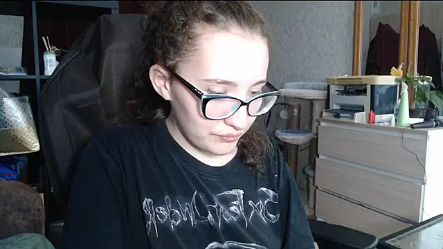 Snapshot of AnKey_Rayah chatting on December 21, 2024, 10:17 am AnKey Rayah online show from December 21, 2024, 10:17 am