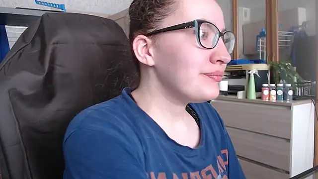 Snapshot of AnKey_Rayah chatting on February 14, 2025, 4:26 am AnKey Rayah online show from February 14, 2025, 4:26 am