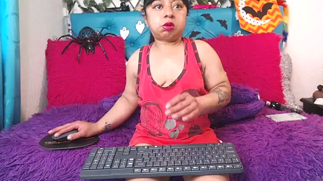 SARAWILLS online show from October 25, 2025, 2:35 pm