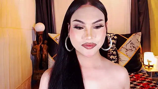 Snapshot of UrsexiestTammy chatting on November 15, 2025, 9:21 pm UrsexiestTammy online show from November 15, 2025, 9:21 pm