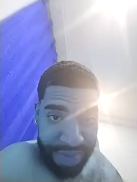 Snapshot of Aroon_Stonne chatting on December 23, 2024, 3:29 am Aroon Stonne online show from December 23, 2024, 3:29 am