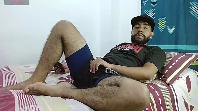 Snapshot of Aroon_Stonne chatting on March 7, 2025, 4:46 am Aroon Stonne online show from March 7, 2025, 4:46 am