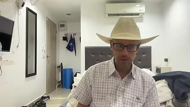 CamCrestXXX online show from December 11, 2024, 6:04 am