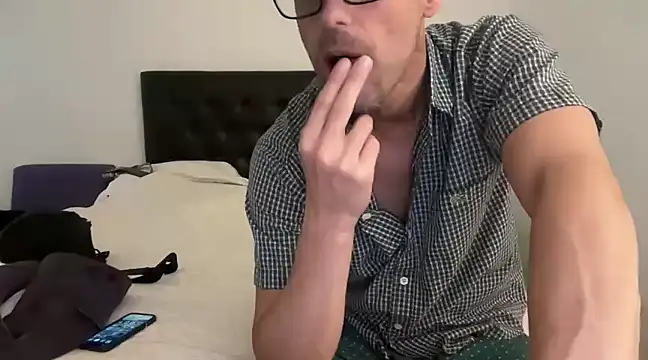 CamCrestXXX online show from January 8, 2025, 8:06 am