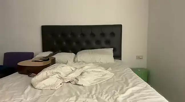 CamCrestXXX online show from January 9, 2025, 4:08 am