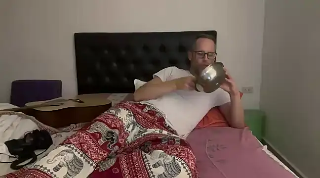 CamCrestXXX online show from January 12, 2025, 3:25 pm