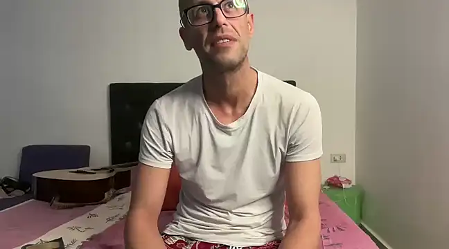 CamCrestXXX online show from January 13, 2025, 5:33 am