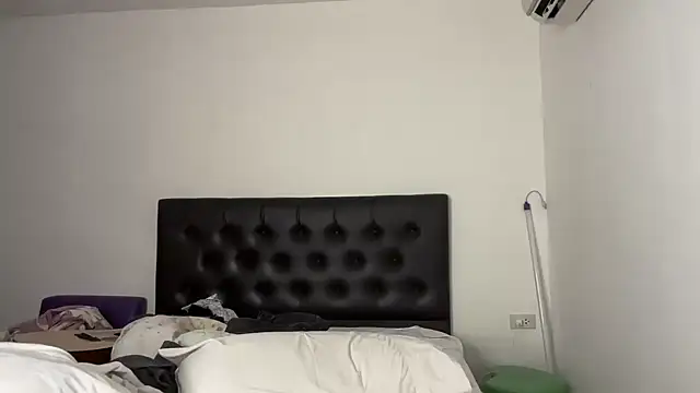 CamCrestXXX online show from January 29, 2025, 3:33 am