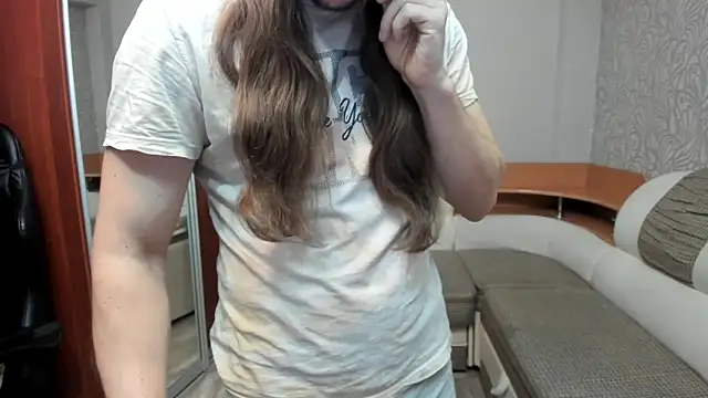 Marrymepls online show from December 18, 2025, 11:55 pm