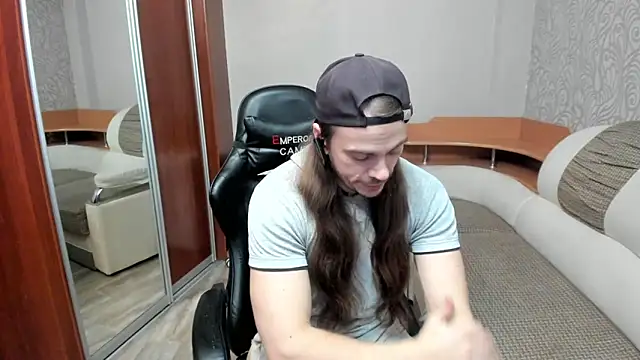 Marrymepls online show from February 2, 2026, 4:38 pm