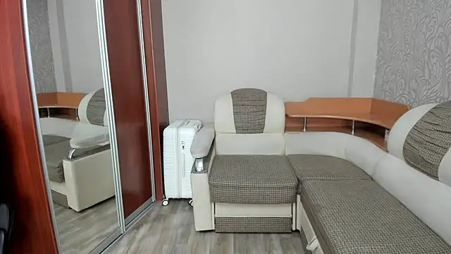 Marrymepls online show from February 8, 2026, 4:05 am