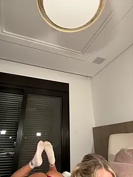 jasminesummer online show from December 18, 2025, 5:19 pm