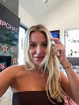 Snapshot of jasminesummer chatting on February 26, 2026, 9:47 pm jasminesummer online show from February 26, 2026, 9:47 pm