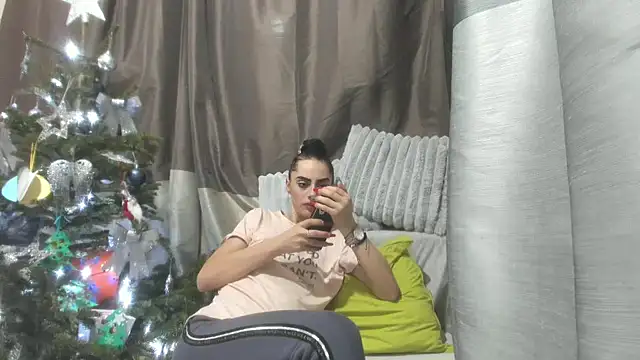 jessystarr online show from December 19, 2025, 3:19 pm