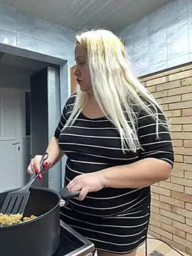 SabinaSweety online show from February 16, 2026, 3:52 pm