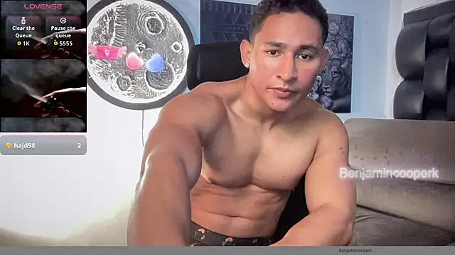 BenjaminCooperk online show from November 6, 2025, 7:37 pm