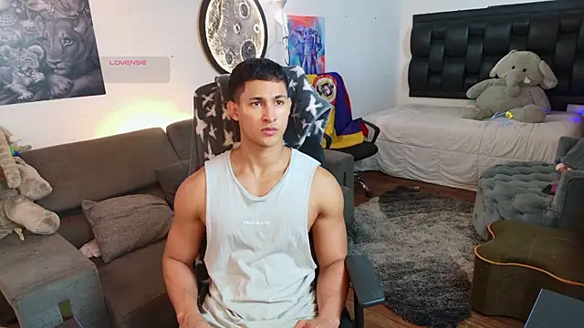 Snapshot of BenjaminCooperk chatting on July 18, 2026, 4:05 am BenjaminCooperk online show from July 18, 2026, 4:05 am