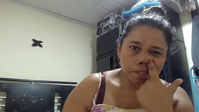 adrixxx38 online show from May 15, 2026, 11:45 pm