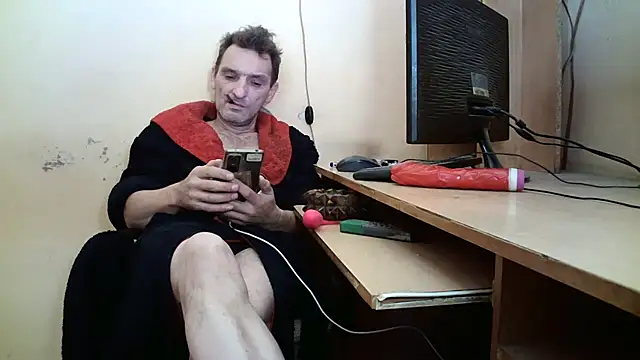 dundyFocus online show from October 31, 2025, 1:01 pm