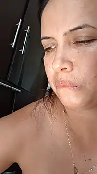 carolina uribe online show from August 5, 2026, 2:20 pm