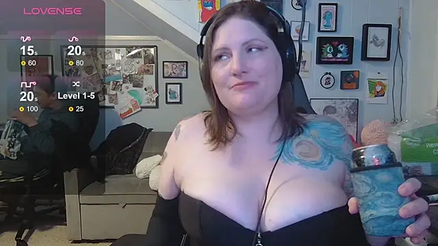 Snapshot of royallylit chatting on January 1, 2025, 5:33 am royallylit online show from January 1, 2025, 5:33 am