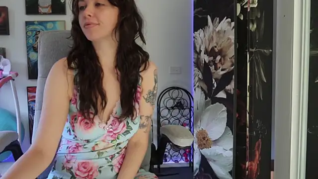 makiyahbelle online show from January 3, 2025, 10:19 pm