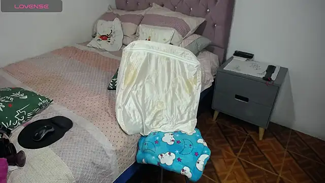 cristin doll  online show from January 9, 2025, 7:18 pm