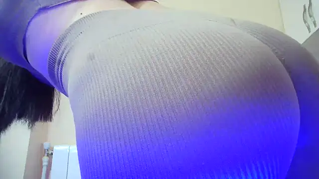 Lady Joli online show from June 21, 2026, 6:43 pm