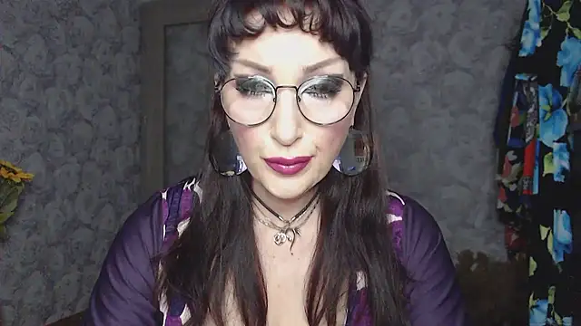 Snapshot of Aziza1 chatting on June 26, 2026, 2:32 pm Aziza1 online show from June 26, 2026, 2:32 pm