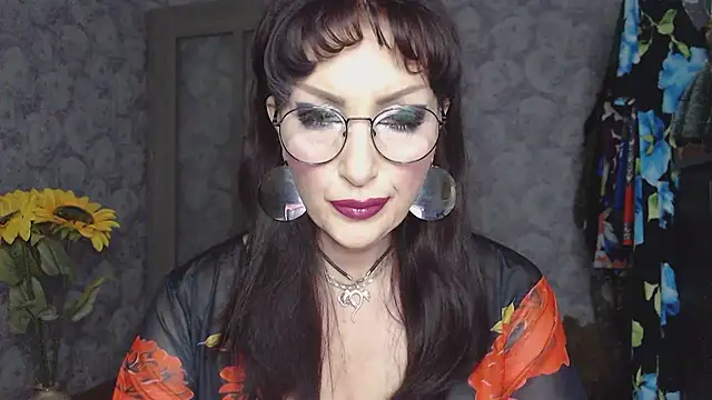 Snapshot of Aziza1 chatting on July 4, 2026, 2:34 pm Aziza1 online show from July 4, 2026, 2:34 pm