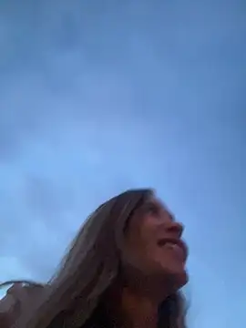 Snapshot of Etwas_neugierig chatting on March 10, 2025, 6:45 pm Etwas neugierig online show from March 10, 2025, 6:45 pm