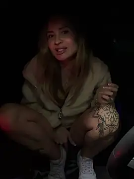 Snapshot of Etwas_neugierig chatting on March 11, 2025, 6:52 pm Etwas neugierig online show from March 11, 2025, 6:52 pm