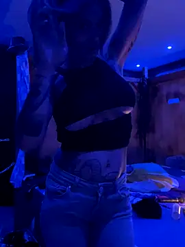 Snapshot of Etwas_neugierig chatting on October 2, 2025, 2:57 pm Etwas neugierig online show from October 2, 2025, 2:57 pm